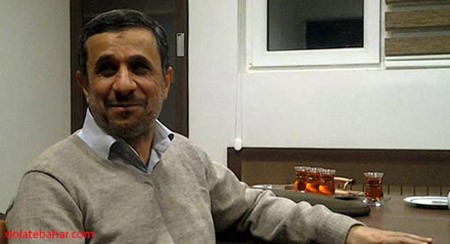 اخبار,اخبار سیاسی,عکس احمدی نژاد و مشایی در دفتر کار جدید